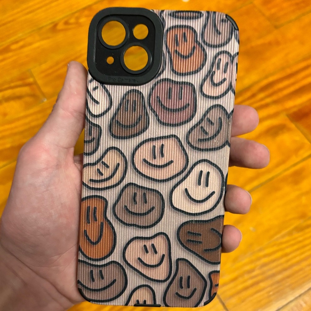 Temu Smiley iPhone 14 Plus Phone Case